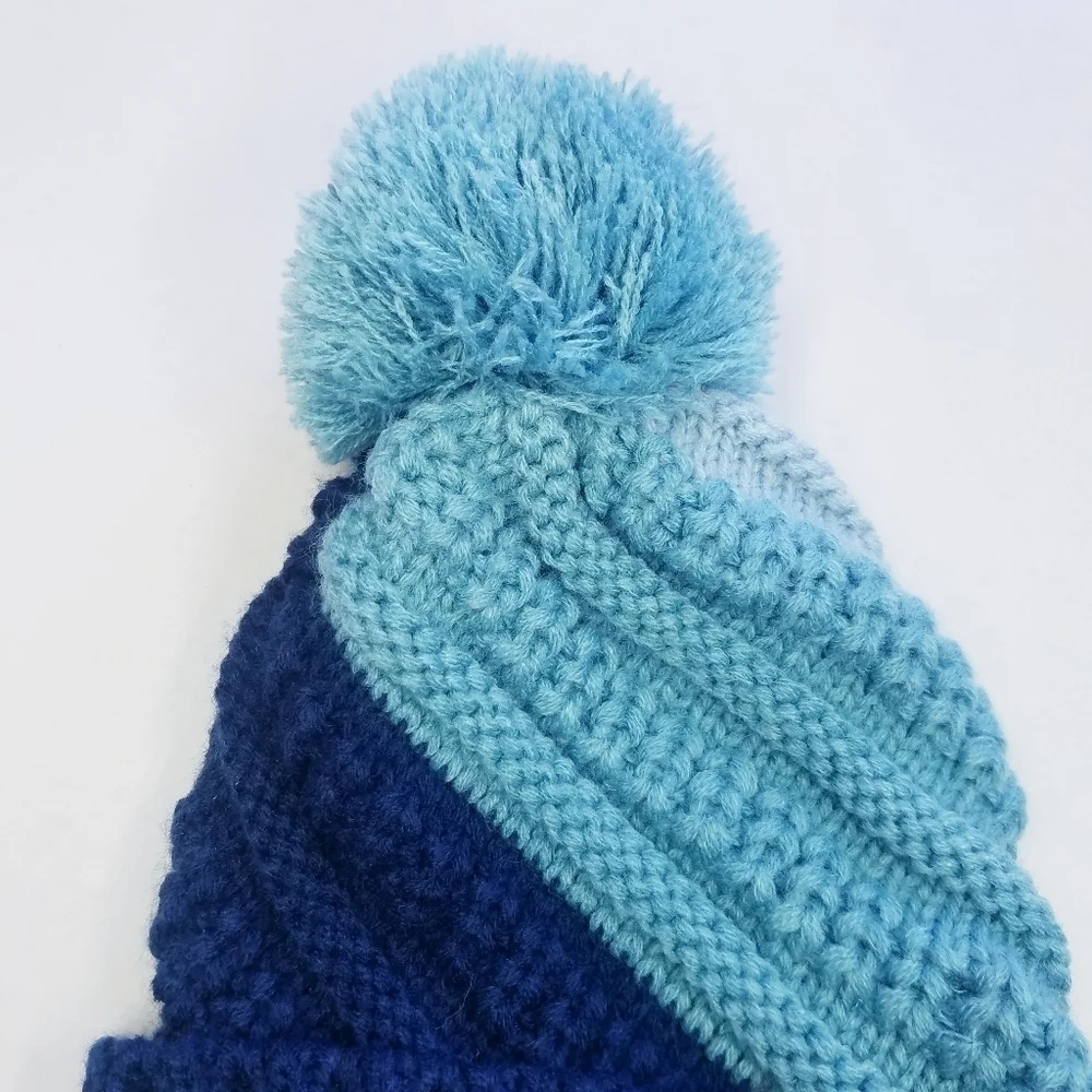 NEW Vince‎ Camuto | Two Tone Knit Beanie + Pompom